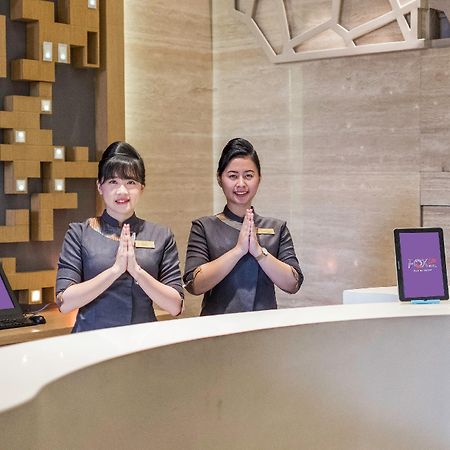 Royal Bay Hotel Makassar Eksteriør billede